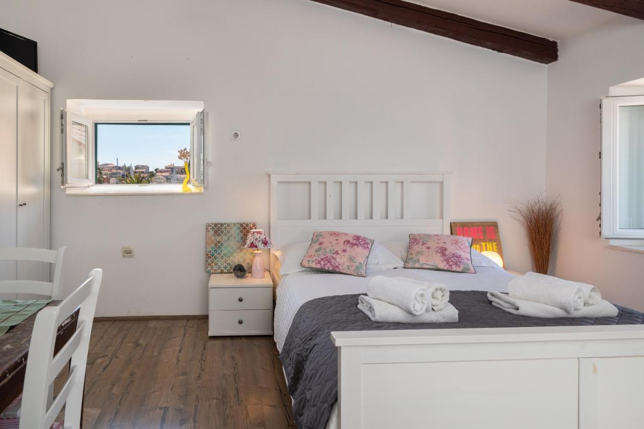 Apartment Ana Trogir Luaran gambar