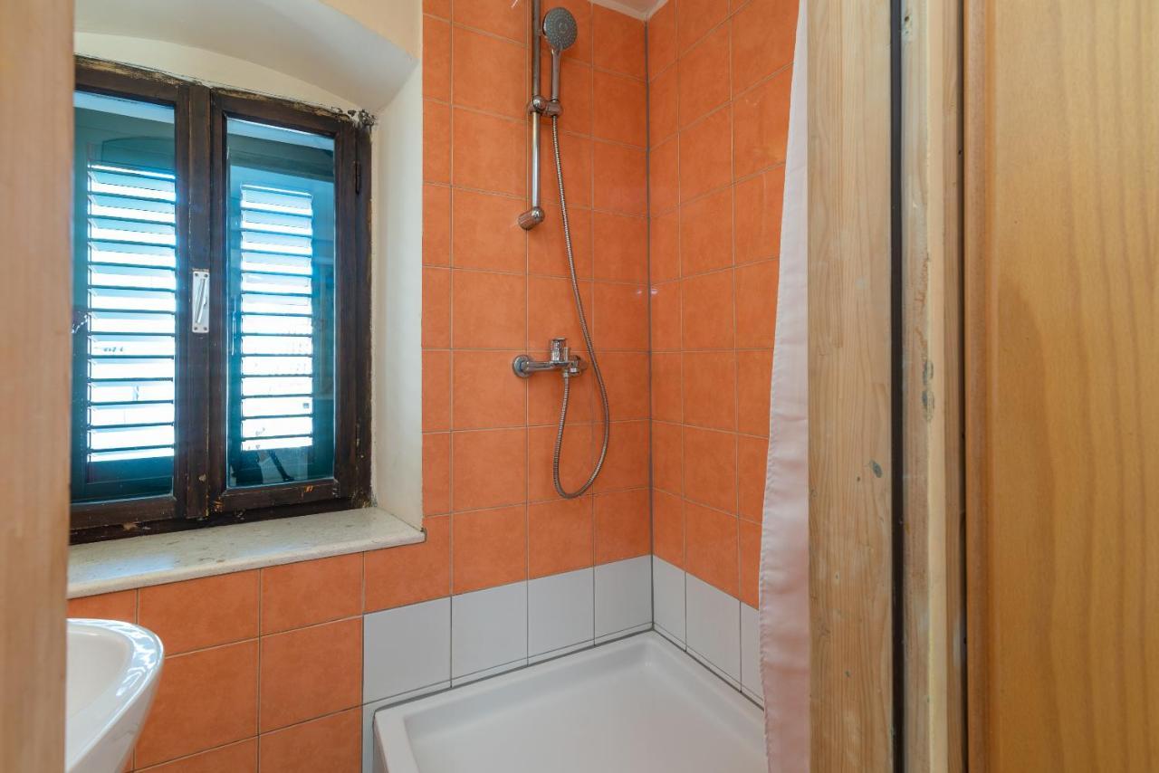 Apartment Ana Trogir Luaran gambar