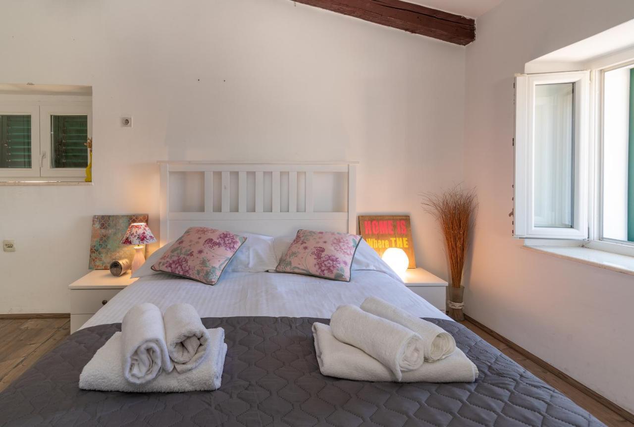 Apartment Ana Trogir Luaran gambar