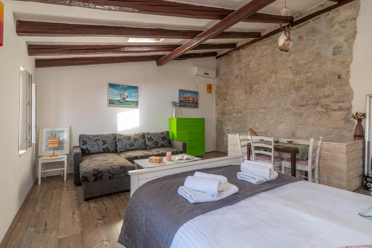 Apartment Ana Trogir Luaran gambar